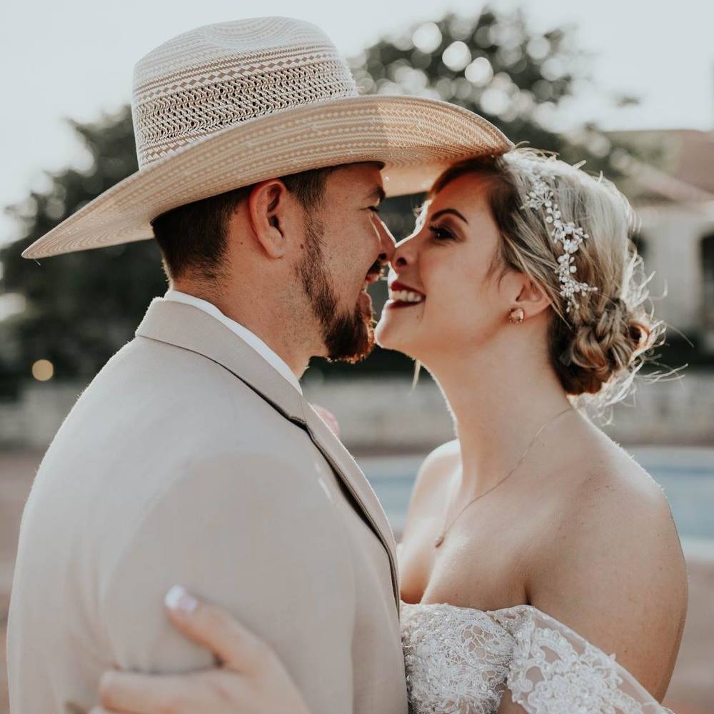 Meet your Posher, Hailey